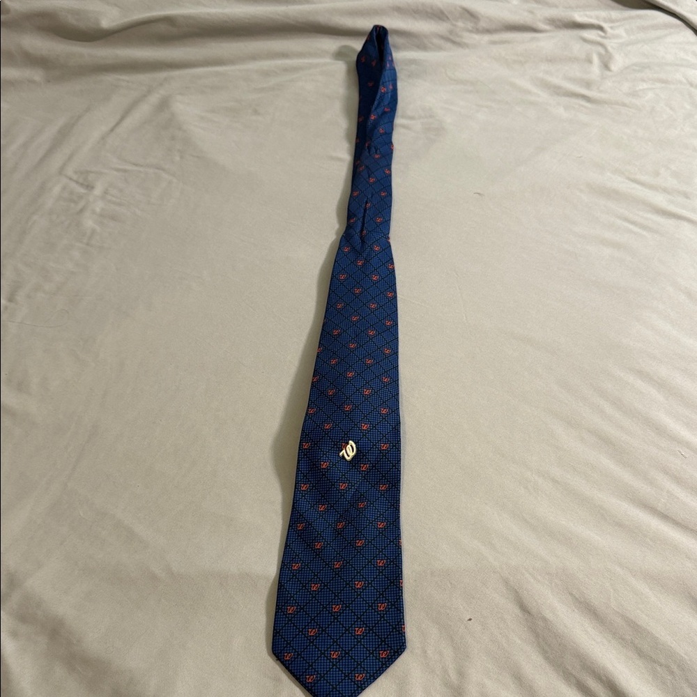 Classic Blue and Red Men's Tie Walgreens with Pin